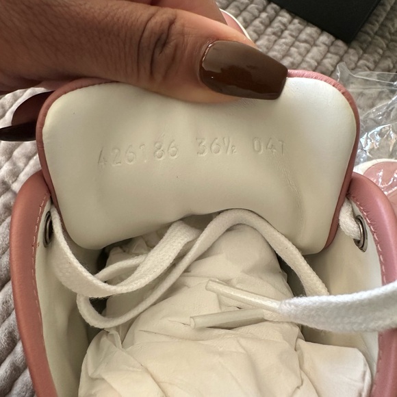 CYBER MONDAY DEAL! Gucci- Brand new pink/soft pink GG sneakers, size 36.5 - Picture 6 of 11